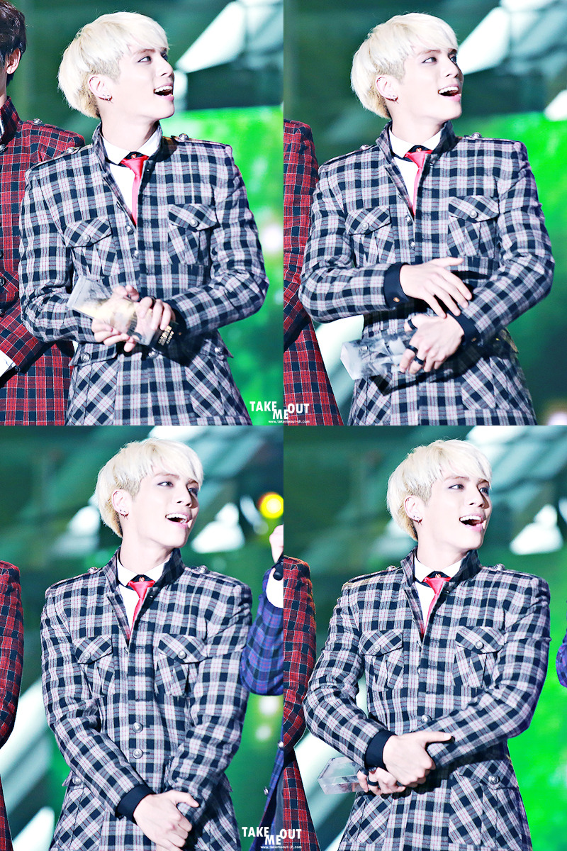 131114 Jonghyun @ Melon Music Awards 2013 Tumblr_mwb8xvlld31qzk8j4o1_1280