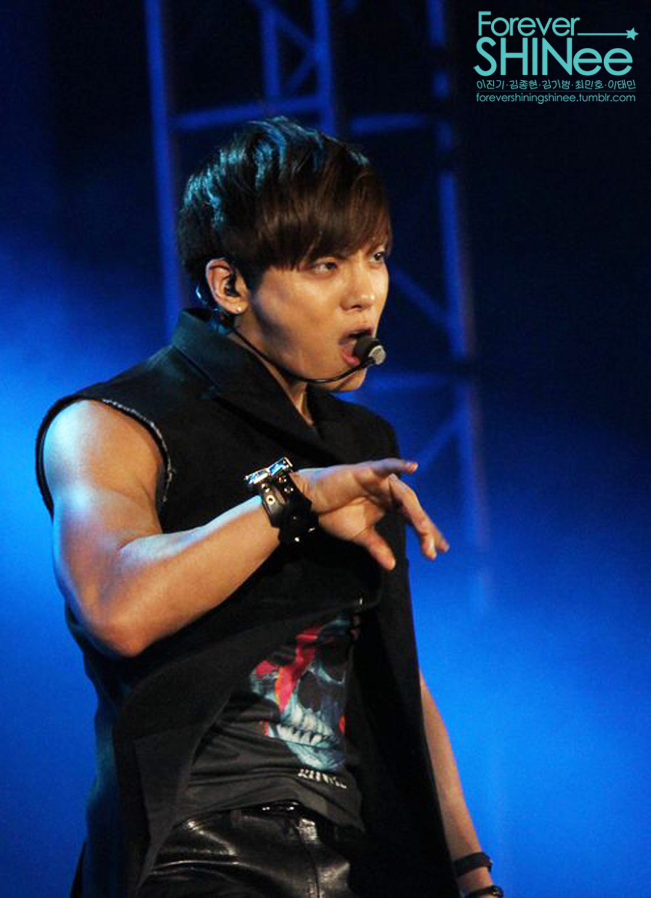 130115 Jonghyun @  27th Golden Disk Awards Tumblr_mguumkLEwH1qdtvhxo1_1280