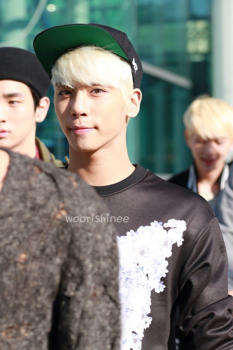 131024 Jonghyun @ SBS Power FM ‘Cultwo Show’ Tumblr_mv6odmDByb1qzk8j4o1_1280