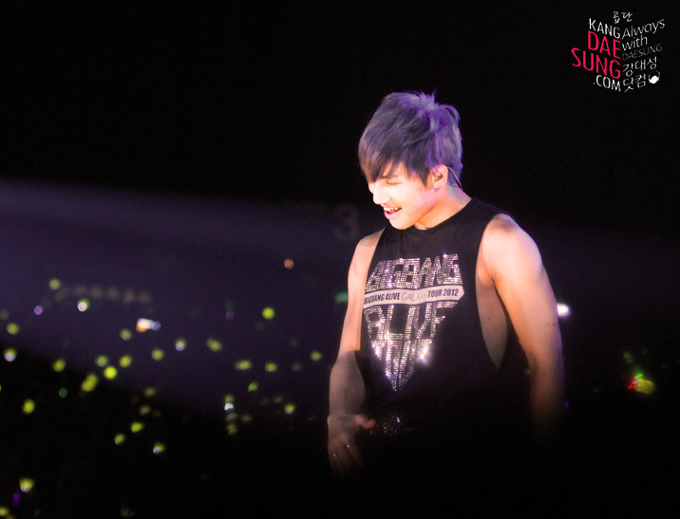 [PhoHD] ALIVE Tour 2012 ở Hồng Kông (8-9-10/12/2012) Tumblr_meywywuDqa1qb2yato7_1280