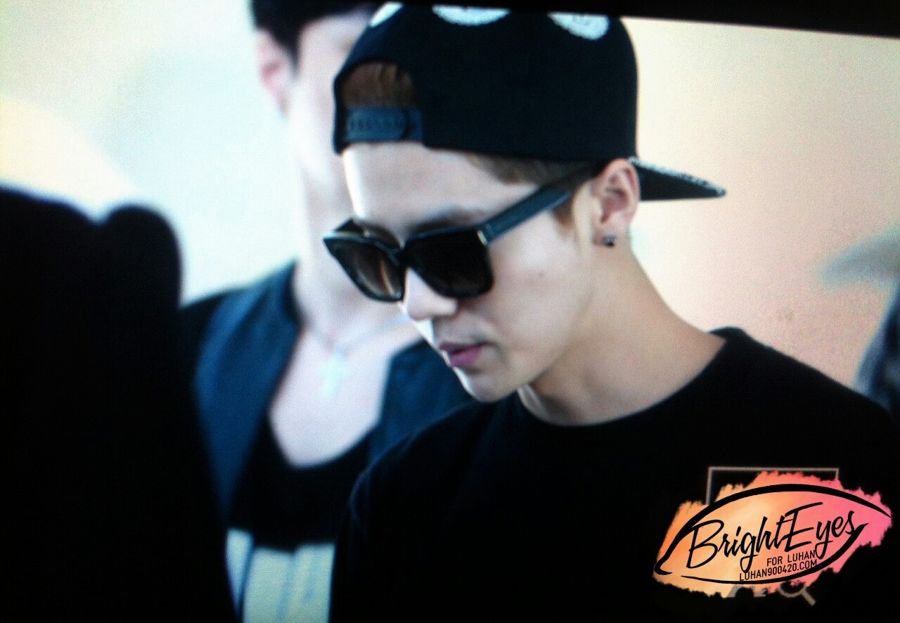 [PREVIEW] 140502 LAX -Arrival [4P] Tumblr_n4x36b73zz1ralgblo1_1280