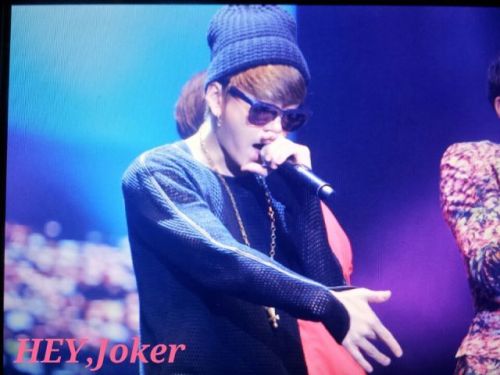 [PICS] [26.02.13] Junhyung @ Seoul Arts School’s Celebration Tumblr_mityr7b9YD1r8h1ifo1_500