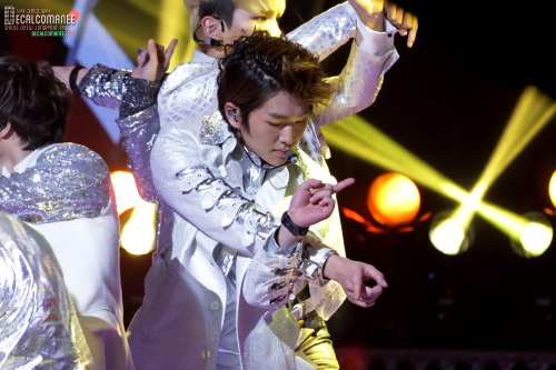 121231/130101 Onew @ MBC Gayo Daejun Tumblr_mfy9dkSfvj1qdtvhxo1_500