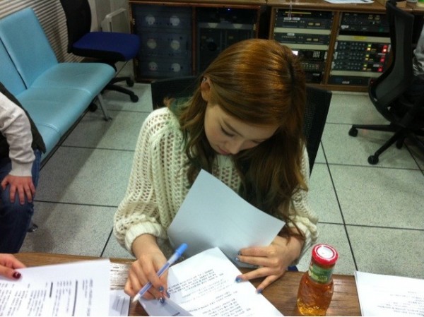  [PIC] [15/01/2013] - DJ TaeYeon & Tiffany - MBC FM Shindong's ShimShimTaPa  Tumblr_mgpbec6qRS1r49sxvo2_1280