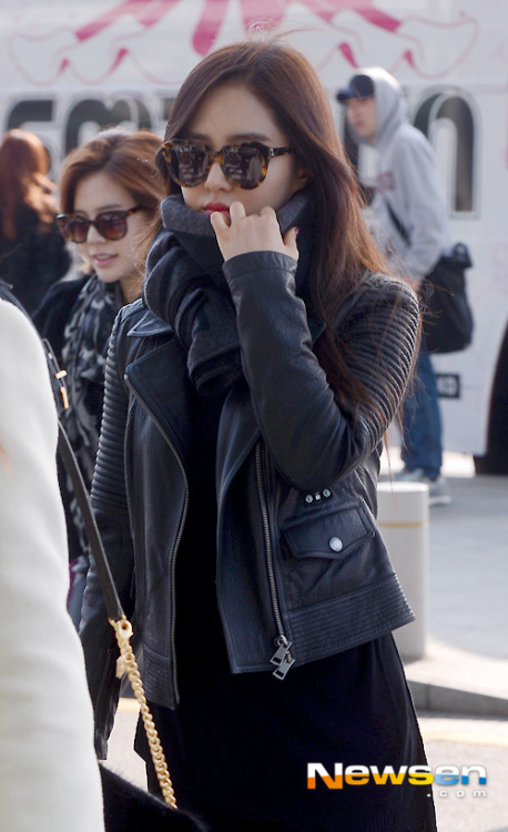 [صـور] Girls’ Generation في مطار Incheon متجهات إلى شانغهاي, الصين   Tumblr_mx22gj0TLl1sewbc1o1_500