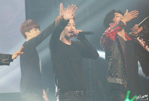 FAN.TAKEN| صور B.A.P في Live On Earth فوكاكا-اليابان “اليوم الثاني” Tumblr_n6pjjj4fra1rnkj5ho1_500