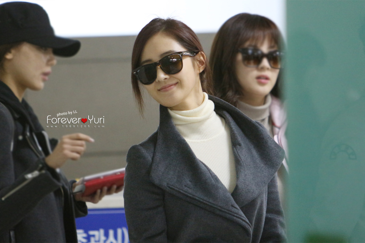 [PIC][15-02-2013]SNSD khởi hành đi Nhật Bản vào chiều nay - Page 2 Tumblr_mifb0p014G1rs68xto2_1280