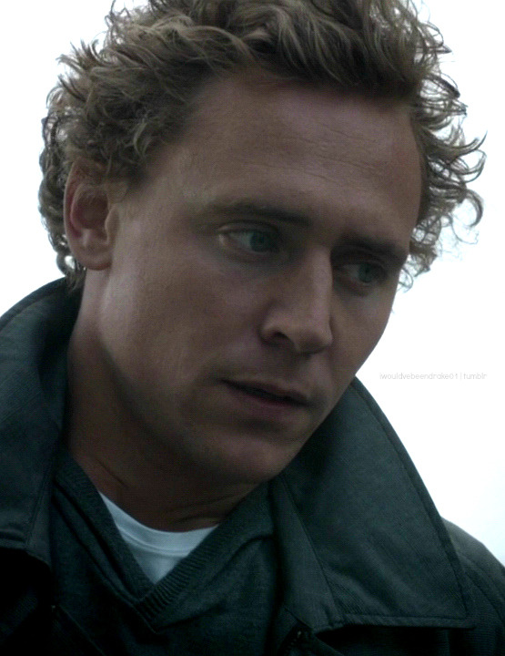 Tom Hiddleston egyéb filmjei - Page 4 Tumblr_mnus0ghYPi1rycwmgo1_1280