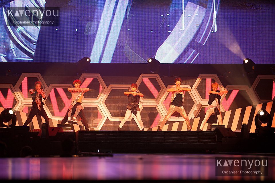 121208 SHINee @ SWCII en Singapur Tumblr_meqna1DA4k1qdtvhxo4_1280