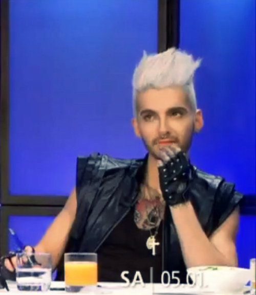 Mais 3 Novas Fotos Do Bill No DSDS! Tumblr_mfhiwgUlAo1qcf3bro2_500