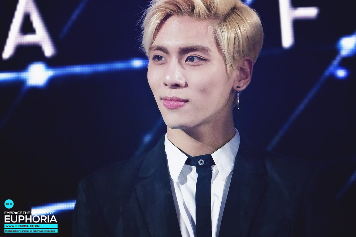 140413 Jonghyun @ Open Concert "LA KPOP Festival" Tumblr_n4hnos2khs1r36tcgo1_1280