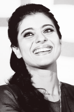 Kajol Devgan Mukherjee Tumblr_ms8kzcgVWD1r8787co1_250