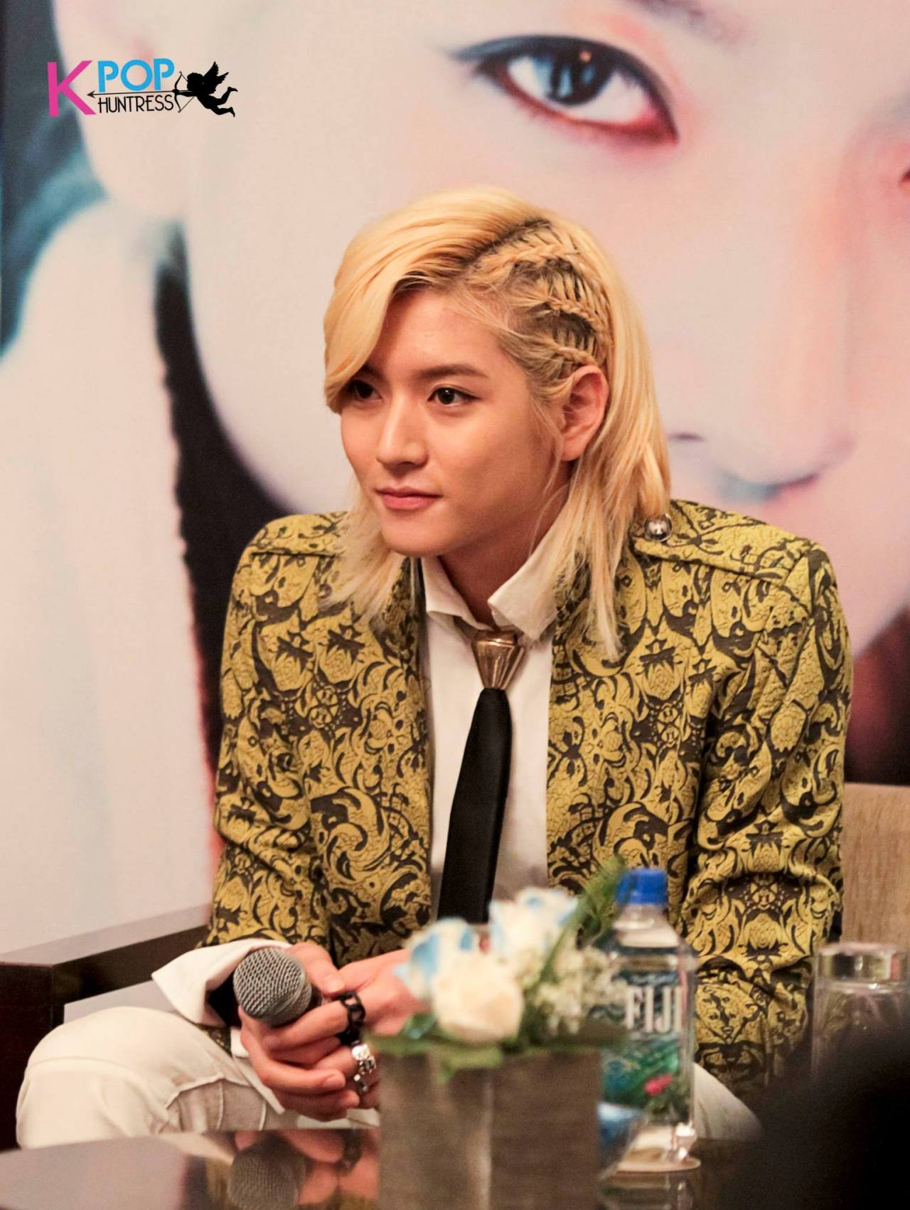 130622 REN At L.O.Λ.E TOUR IN SINGAPORE: Press Conference Tumblr_mosk0thy141rx06jwo3_1280