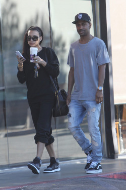 Naya Rivera & Big Sean parando por café en LA Tumblr_myk90vz1zP1s57bimo1_250