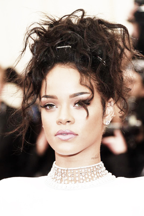 Rihanna. [2] - Page 32 Tumblr_n5dam5OAwb1ro1dyeo1_500