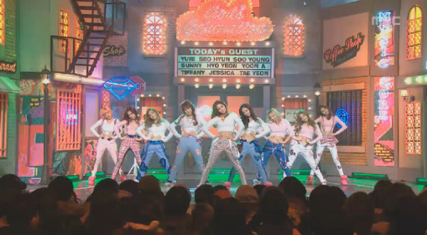 [05-01-2013]Girls' Generation Comeback với "Dancing Queen" và "I Got A Boy" trên sân khấu "Music Core" Tumblr_mg57d8JNyg1rs68xto1_1280