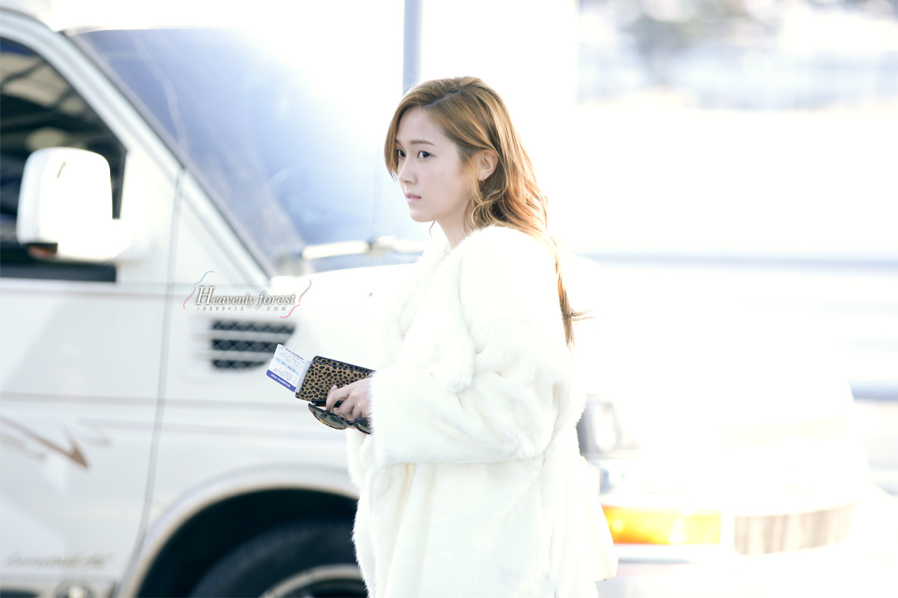 [PIC][22-02-2013]SNSD khởi hành đi Nhật Bản vào chiều nay - Page 4 Tumblr_mjfkz9ksAQ1rs68xto1_1280