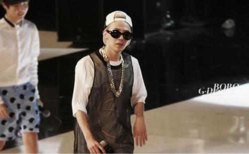 [25/8/13][Pho/Vid] GD tại sự kiện KCON 2013 - Los Angeles Tumblr_ms59xpxJ8f1s9ezemo8_r1_500