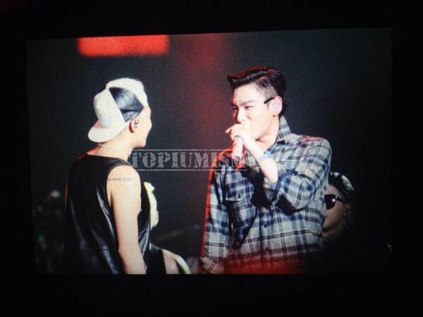 [21/9/2013][Photos/Vids] BIG BANG biểu diễn tại F1 Singapore Tumblr_mtg2ygOYBQ1sgugcso1_1280