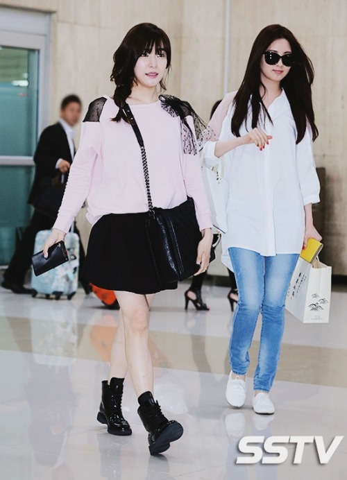 [PIC][26-05-2014]TaeYeon - Tiffany - HyoYeon và SeoHyun trở về Hàn Quốc vào trưa nay Tumblr_n664qr5bvu1sewbc1o1_500