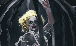 Videoclip >> "Applause" [2] | +170 millones de visitas Tumblr_mrs4f1z3FO1qgry9do5_250