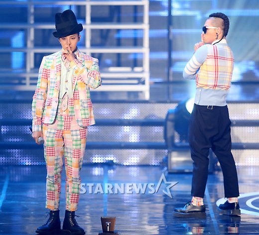 [PhoHD/Vid] Big Bang tại lễ trao giải "The 22nd High1 Seoul Music Awards" (31/1/13) Tumblr_mhimumnoPB1qj4irzo1_1280