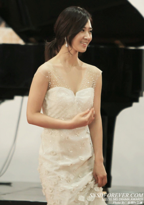 [PIC][31-12-2012]Yuri xuất hiện tại "SBS Drama Awards 2012" vào tối nay Tumblr_mfwogk3o3A1rs68xto1_500