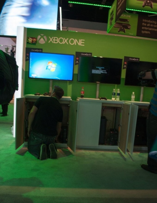 Conférence Microsoft: Annonce la Xbox One - Page 9 Tumblr_moeyttqAY01riub9mo1_500