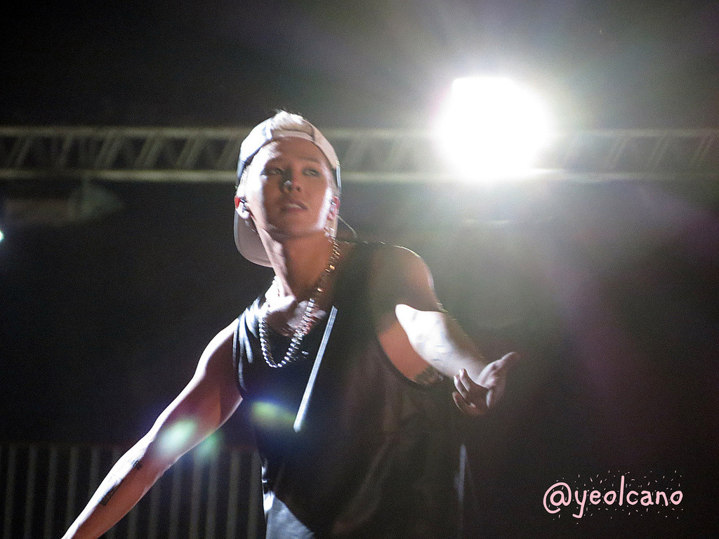 [21/9/2013][Photos/Vids] BIG BANG biểu diễn tại F1 Singapore Tumblr_mth14x7sEY1qb2yato6_1280