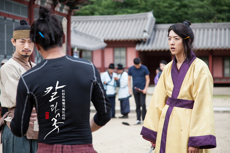 [Dossier] Jungshin dans le drama historique "Sword and Flower" Tumblr_mqrlarPrJz1rgxfbio1_1280