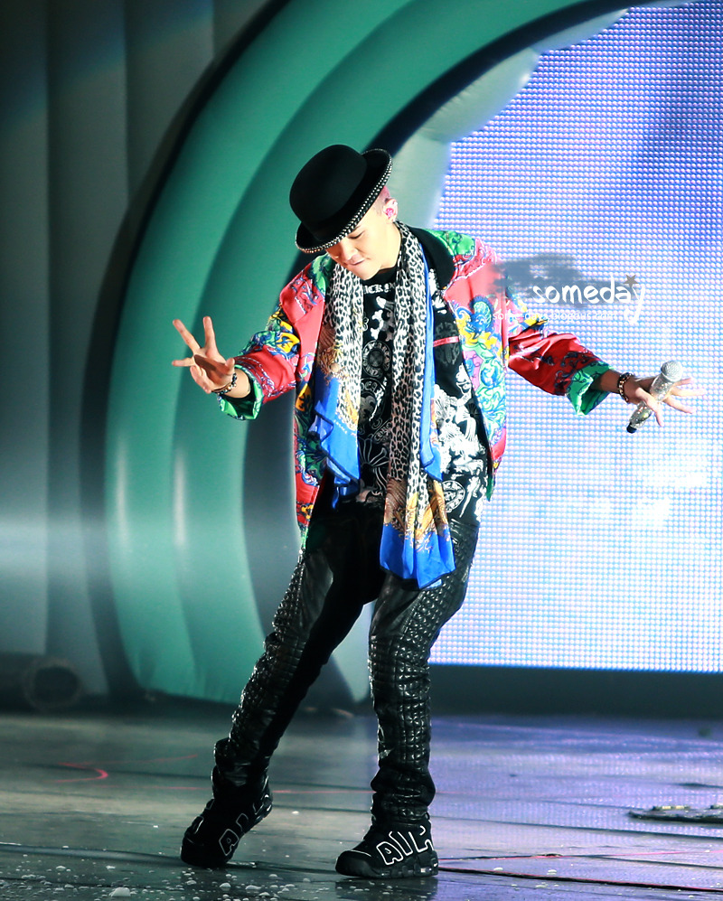 [PhoHD] ALIVE Tour 2012 ở Hồng Kông (8-9-10/12/2012) Tumblr_mesvd8NT5C1qb2yato4_1280