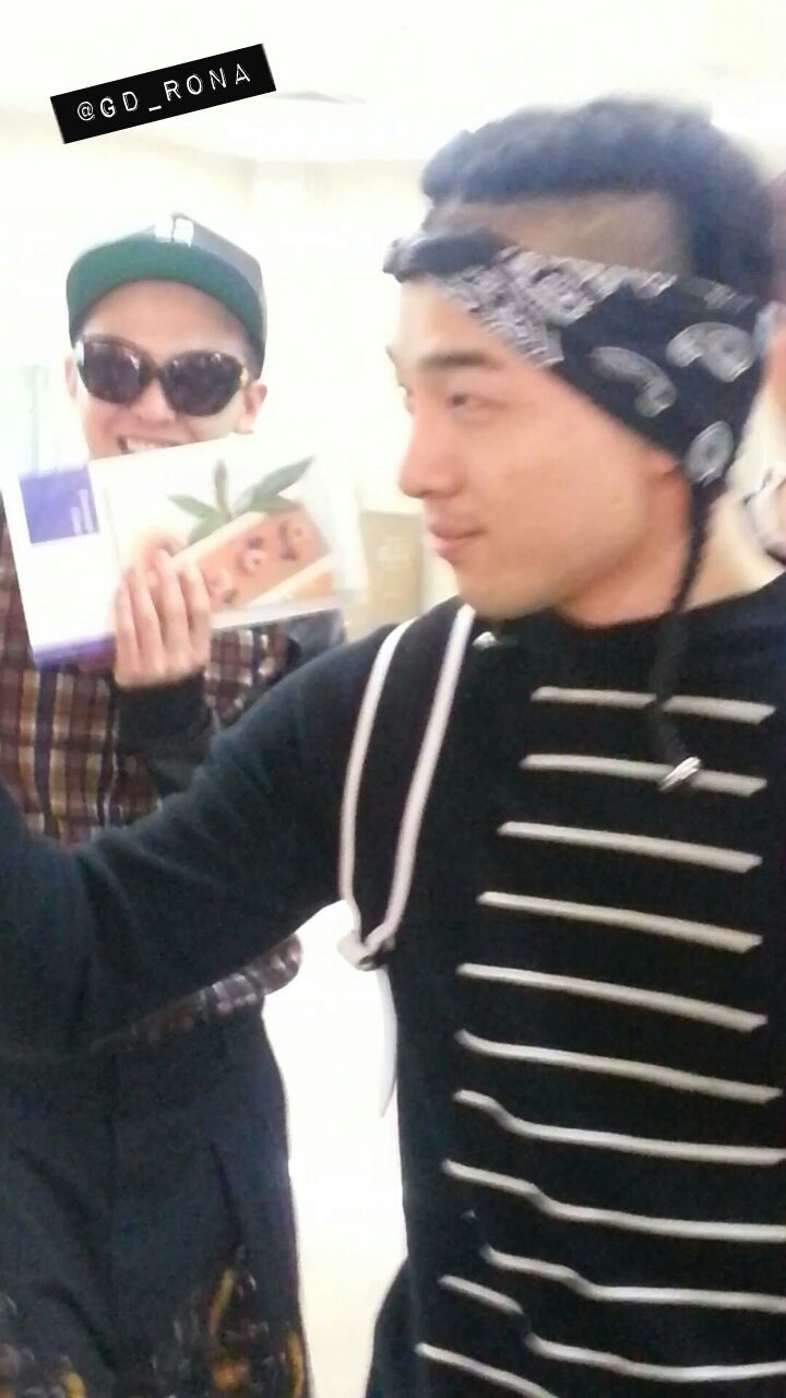 [29/4/2013][Pho] GD, Taeyang ở sân bay Gimpo trở về từ Osaka Tumblr_mm0syiCpRY1qjyoa0o6_1280