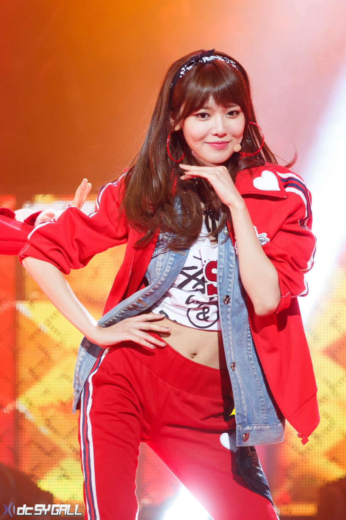 [PIC][06-01-2013]SNSD biểu diễn tại "KBS Open Concert" vào chiều nay - Page 6 Tumblr_mgbemdV9dx1rs68xto3_1280