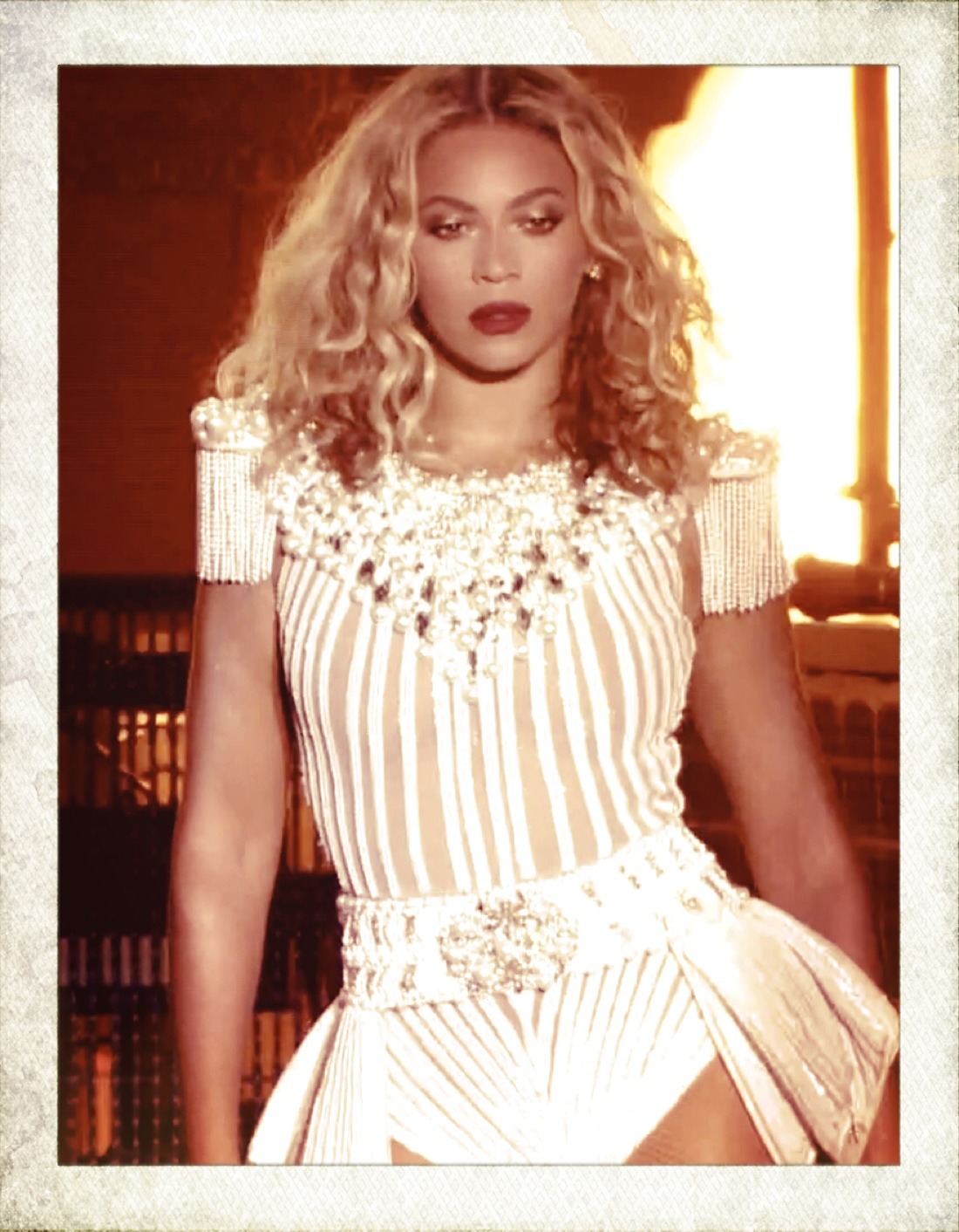 Beyoncé - Twitter (@Beyonce), Instagram (Baddiebey), Tumblr (I Am...) - Página 45 Tumblr_mt4y547LVn1rqgjz2o1_1280
