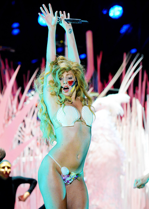 MTV Video Music Awards 2013 [25/08/13] [2] >> Actuación - Página 27 Tumblr_ms47jvcuFa1qeuk6oo1_500