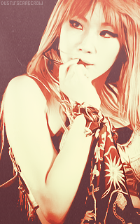 Lee Chae Rin [CL. 2NE1] Tumblr_mi9jdxvqDM1rga9u7o1_250