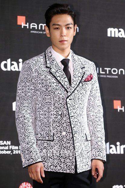 [5/10/2013][Photos]T.O.P tại sự kiện Marie Claire Asia Star Awards Tumblr_mu70e9Xf0m1qzjb8ko3_500