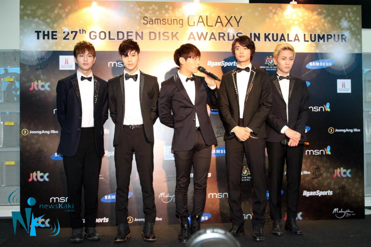 130115 SHINee @ 27th Golden Disk Awards Tumblr_mgprfhLbuC1qdtvhxo2_1280