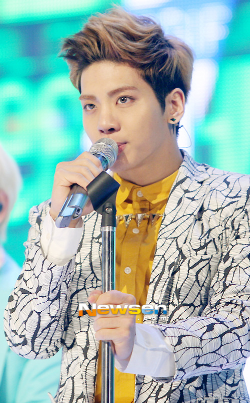 130320 Jonghyun @ Show Champion Tumblr_mjz5bgvU231r36tcgo1_1280