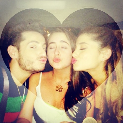 5 letras una perfeccion algo hermoso Ariana♥ Tumblr_my7sqan4de1rpbxp4o1_500