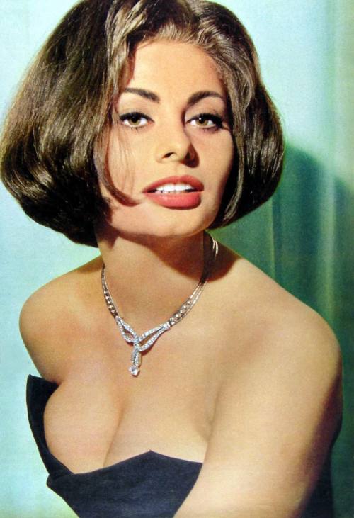 Sophia Loren - Page 6 Tumblr_mg4t3e2KRo1s2xmjxo1_500