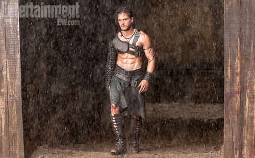 Kit Harrington (Jon Snow) - Σελίδα 4 Tumblr_mrzbtjMpC11r1bwhwo1_500