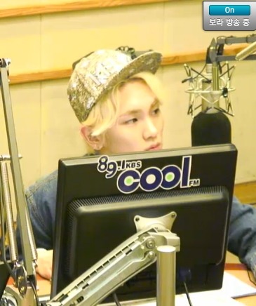 130422 Key @ Sukira Kiss the Radio Tumblr_mlnrlcBmWA1r9fwqwo1_400