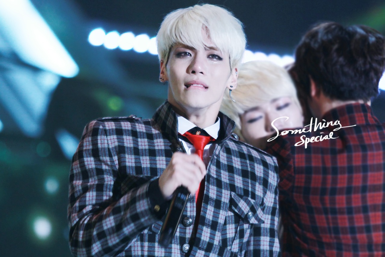 131114 Jonghyun @ Melon Music Awards 2013 Tumblr_mw9j2fXkDq1qzk8j4o1_1280