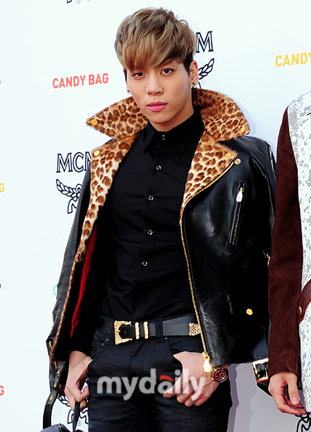  130329 Jonghyun @ MCM Candy Bag Party Tumblr_mkf0x7NFm01r36tcgo1_500