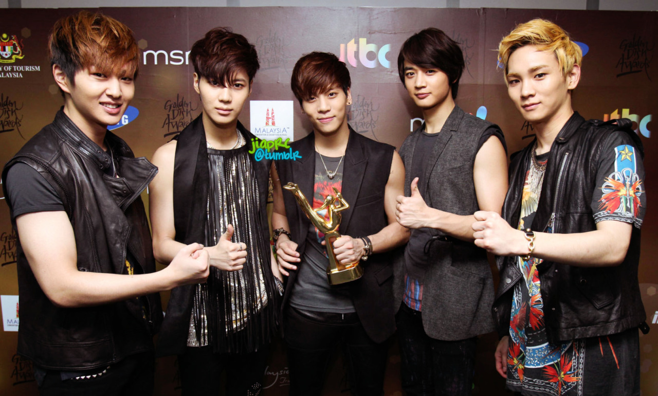 130115 SHINee @ 27th Golden Disk Awards Tumblr_mgq70jVsFK1qibwq3o1_1280