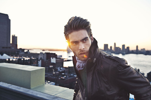 Sebastien Dante // Jon Kortajarena Tumblr_l1p5j00k5l1qangyxo1_500