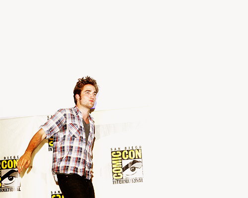 (m) Pattinson ➜  Tumblr_l9vppwqSGd1qcd074o1_500