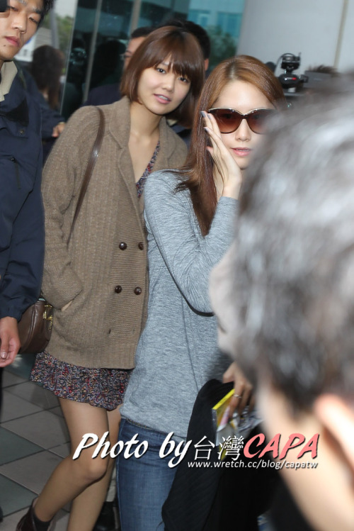 SNSD @ Aeropuerto en Taiwan Tumblr_lad09bPQXj1qcy4dfo1_500