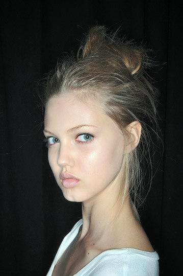 LINDSEY WIXSON Tumblr_leffoteFPm1qekeqro1_400